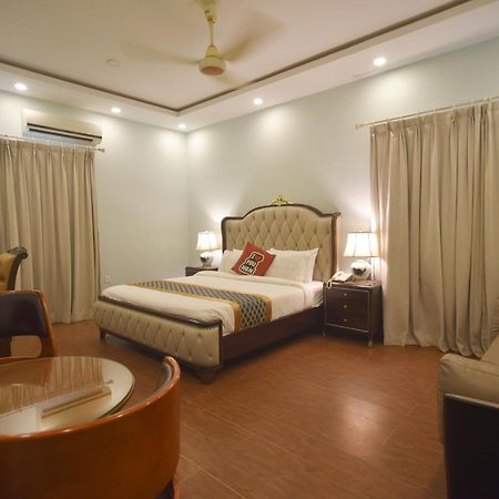 Swisstel Cottage Karachi Exterior foto