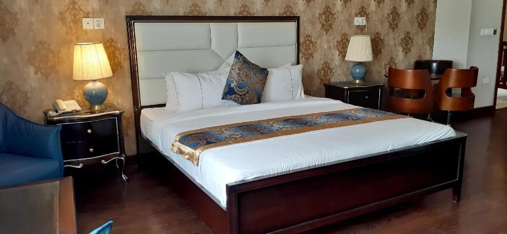 Swisstel Cottage Karachi Exterior foto